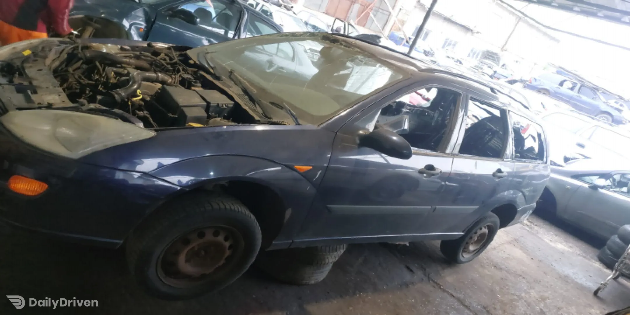 Vas expansiune Ford Focus  [1998 - 2004] wagon 5-usi 1.8 TDi MT (75 hp)