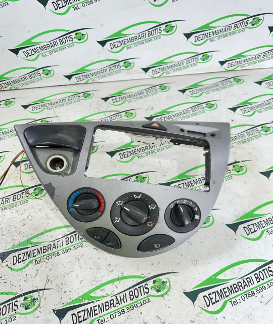Consola centrala Ford Focus  [1998 - 2004] wagon 5-usi 1.8 TDi MT (75 hp)