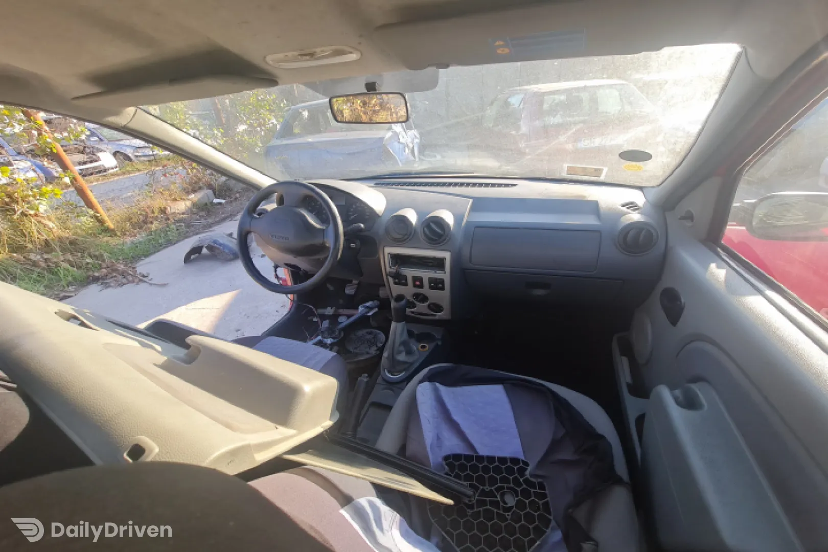 Vas expansiune Dacia Logan  [2004 - 2008] Sedan 1.5DCi MT (68hp)