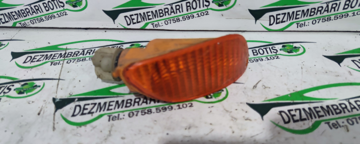 Lampa semnalizare fata dreapta Ford Focus  [1998 - 2004] Hatchback 3-usi 1.6 MT (101 hp)