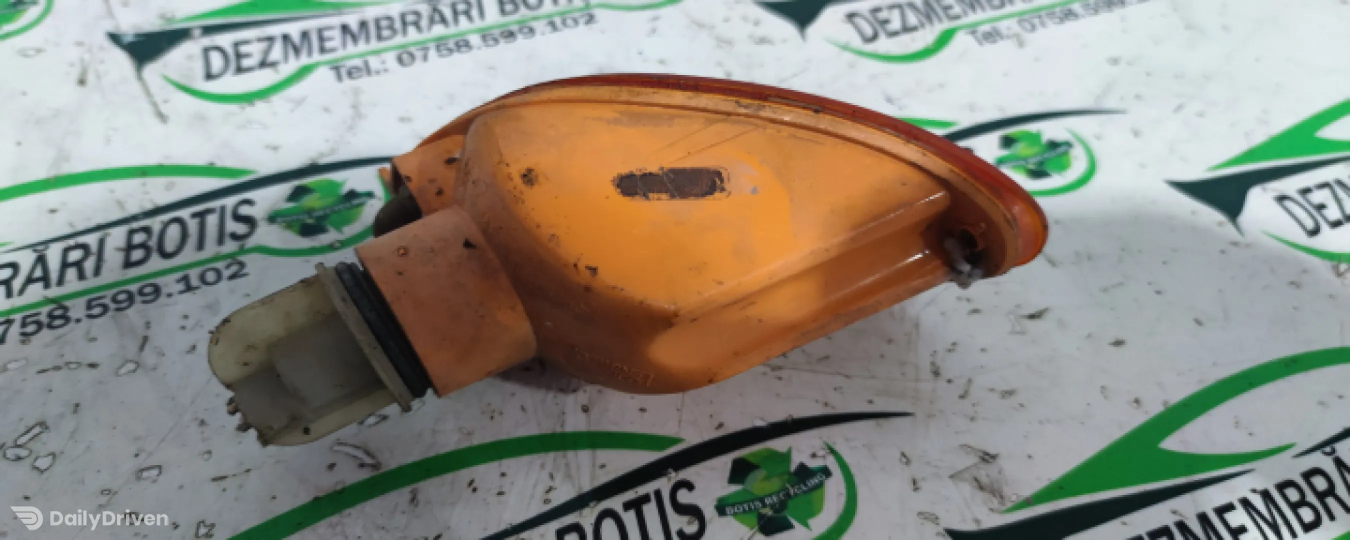 Lampa semnalizare fata dreapta Ford Focus  [1998 - 2004] Hatchback 3-usi 1.6 MT (101 hp)
