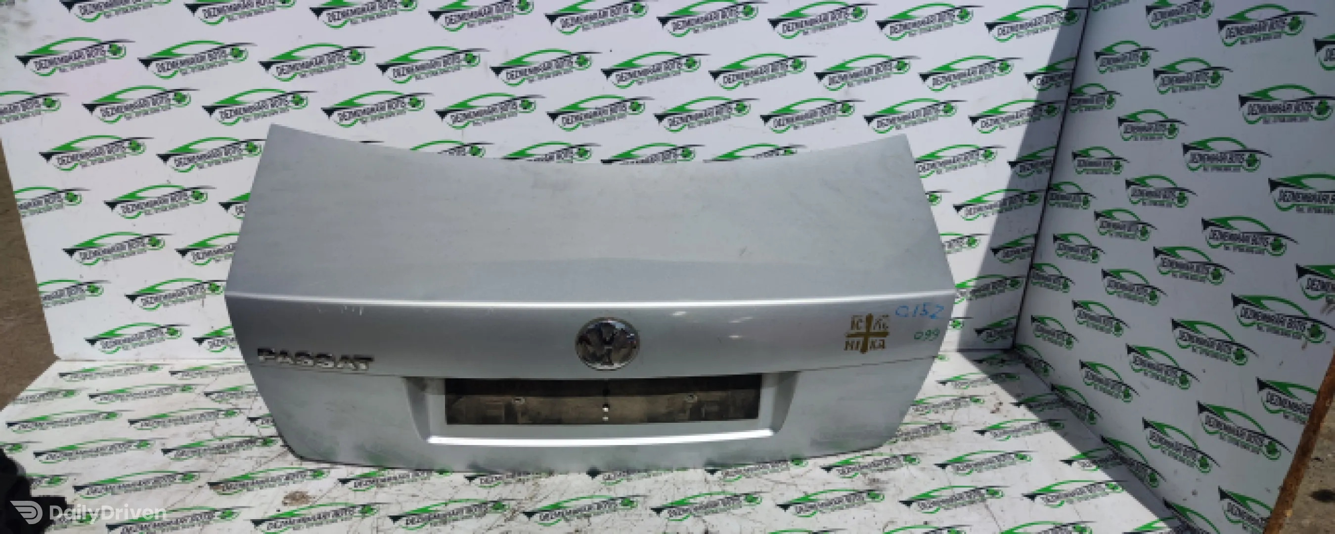 Capota portbagaj /660 Volkswagen VW Passat B5.5 [facelift] [2000 - 2005] Sedan 1.6 MT (102 hp)