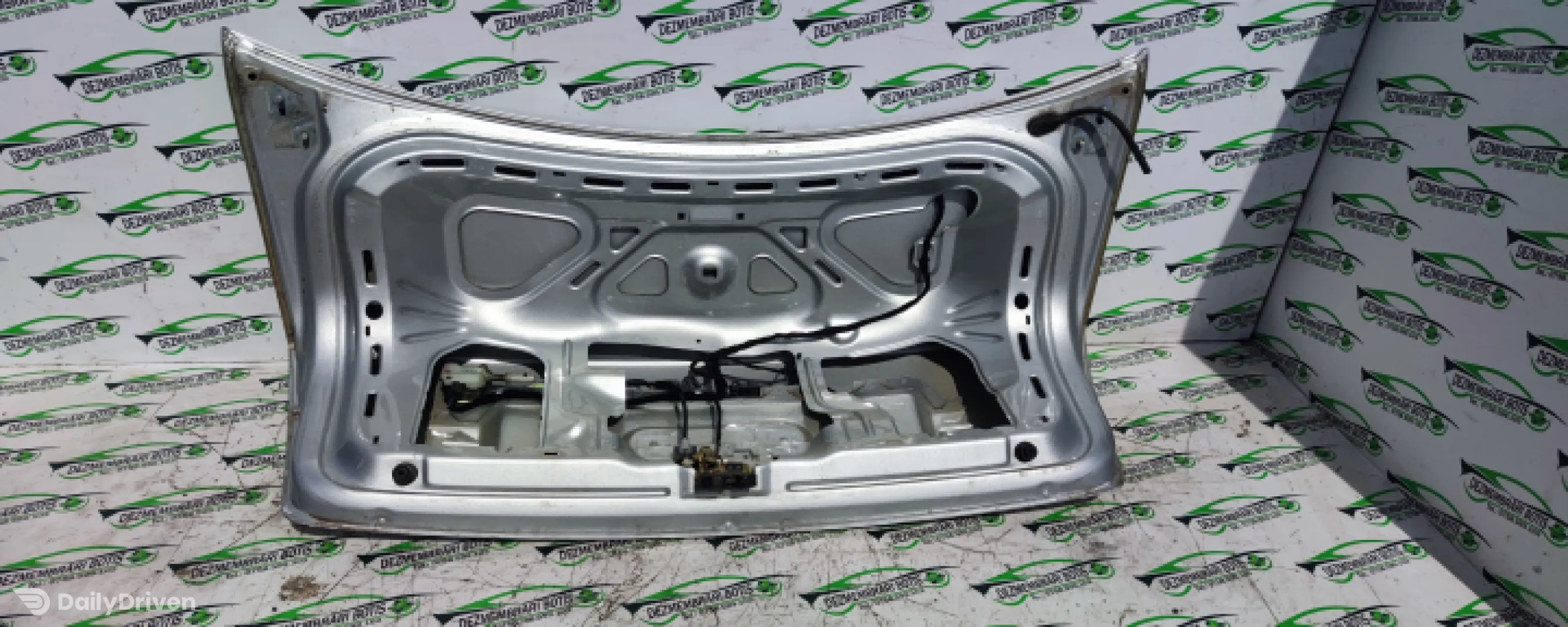 Capota portbagaj /660 Volkswagen VW Passat B5.5 [facelift] [2000 - 2005] Sedan 1.6 MT (102 hp)