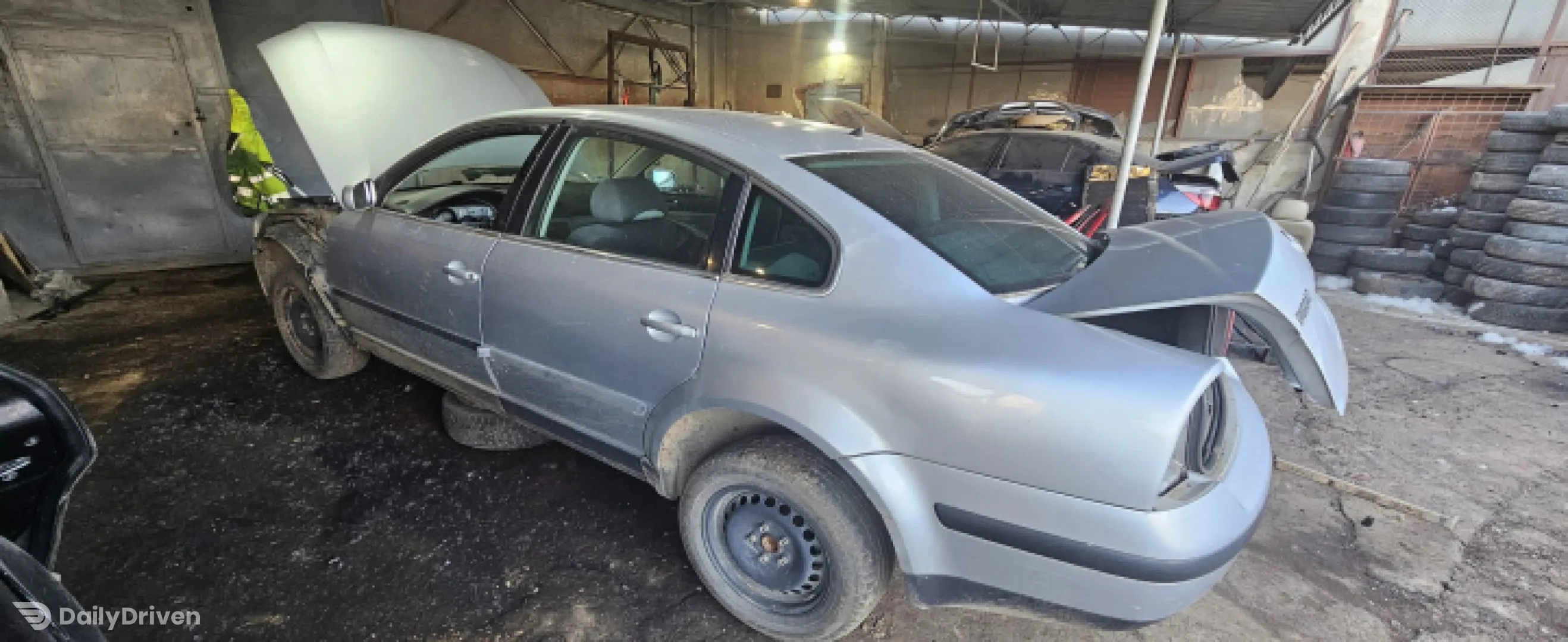 Capota portbagaj /660 Volkswagen VW Passat B5.5 [facelift] [2000 - 2005] Sedan 1.6 MT (102 hp)