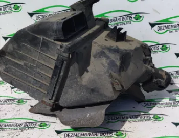 Carcasa filtru aer /658 Volkswagen VW Passat B5 [1996 - 2000] wagon 1.6 MT (101 hp)