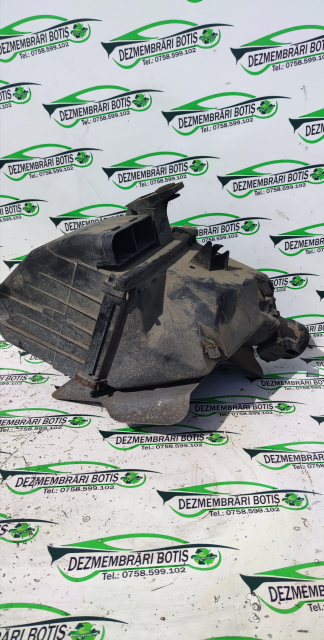 Carcasa filtru aer /658 Volkswagen VW Passat B5 [1996 - 2000] wagon 1.6 MT (101 hp)