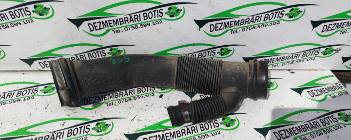 Tubulatura admisie aer /658 06B 129 627 Volkswagen VW Passat B5 [1996 - 2000] wagon 1.6 MT (101 hp)