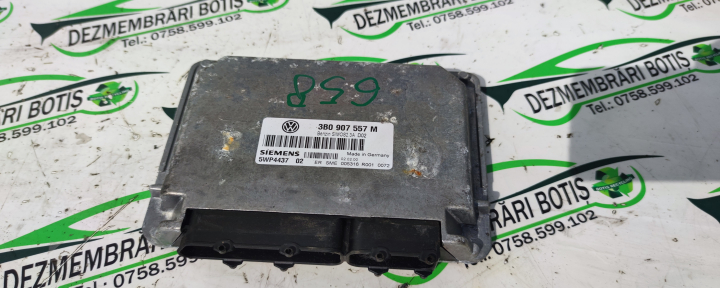 Calculator motor ECU /658 3B0 907 557 M Volkswagen VW Passat B5 [1996 - 2000] wagon 1.6 MT (101 hp)