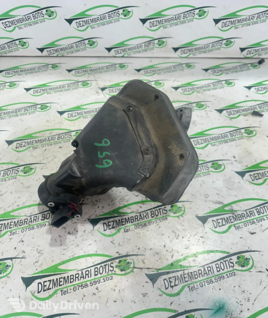 Carcasa filtru aer Volkswagen VW Polo 3 6N [facelift] [2000 - 2002] Hatchback 3-usi 1.4 TDi MT (75 hp)