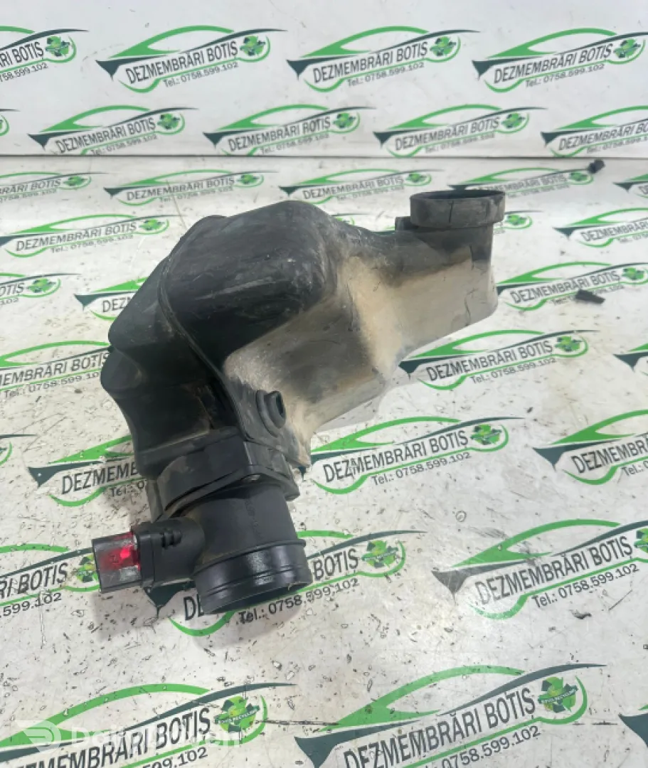 Carcasa filtru aer Volkswagen VW Polo 3 6N [facelift] [2000 - 2002] Hatchback 3-usi 1.4 TDi MT (75 hp)