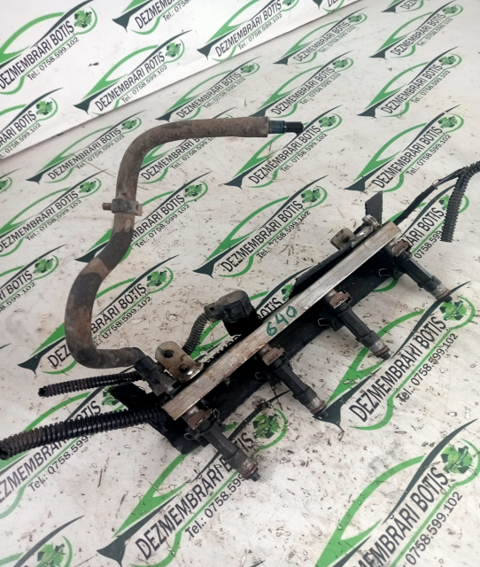 Rampa injectoare 0 280 151 208 Opel Astra G [1998 - 2009] Hatchback 5-usi 1.4 MT (90 hp)