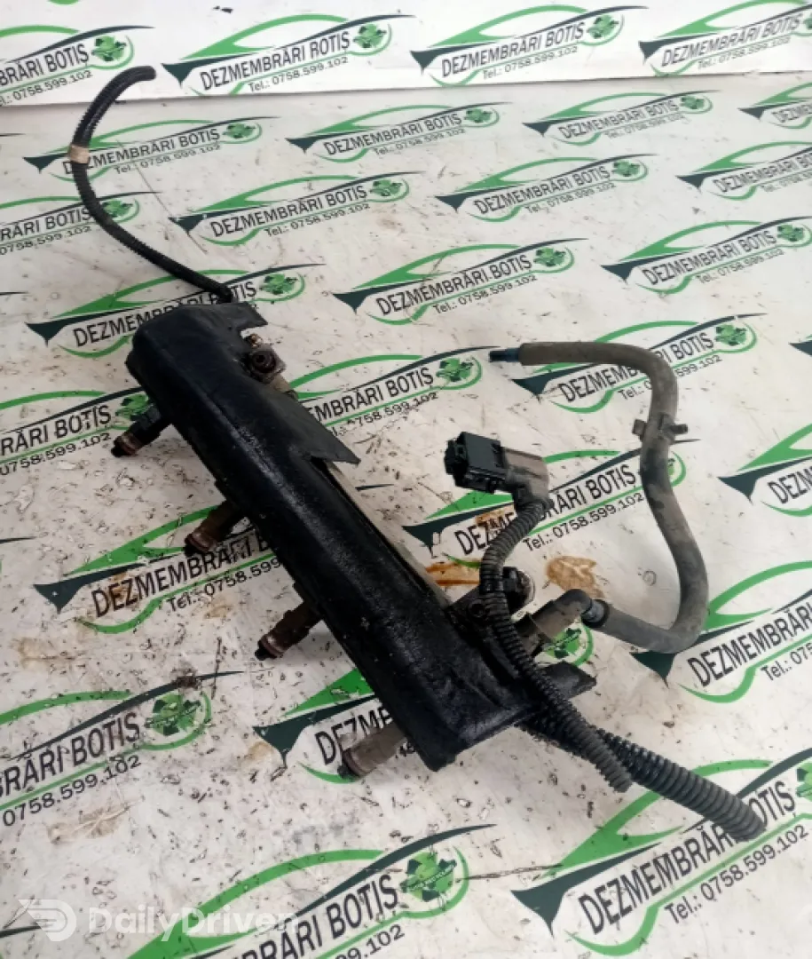 Rampa injectoare 0 280 151 208 Opel Astra G [1998 - 2009] Hatchback 5-usi 1.4 MT (90 hp)