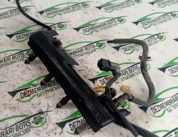 Rampa injectoare 0 280 151 208 Opel Astra G [1998 - 2009] Hatchback 5-usi 1.4 MT (90 hp)
