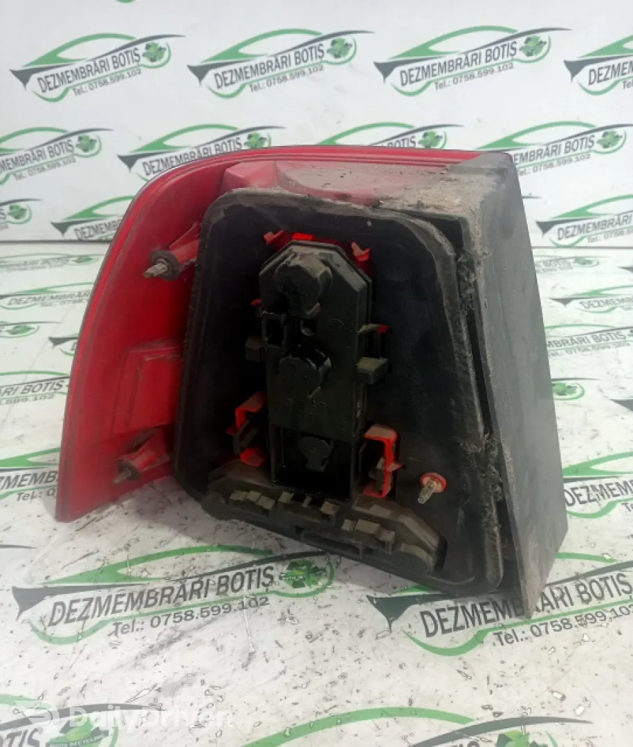 Lampa / Tripla stop dreapta pe aripa Volkswagen VW Bora  [1998 - 2005] Sedan 1.9 TDI MT (115 hp)
