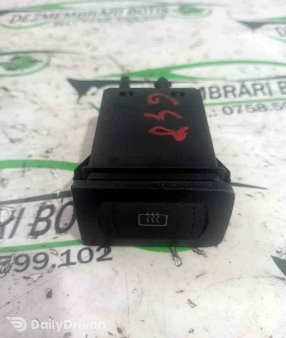 Buton dezaburire parbriz Volkswagen VW Bora  [1998 - 2005] Sedan 1.9 TDI MT (115 hp)