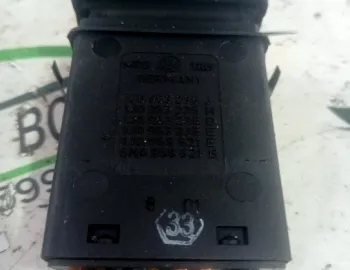 Buton dezaburire parbriz Volkswagen VW Bora  [1998 - 2005] Sedan 1.9 TDI MT (115 hp)
