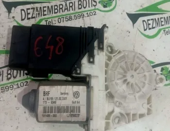 Motoras macara geam fata dreapta 1J1959802D Volkswagen VW Bora  [1998 - 2005] Sedan 1.9 TDI MT (115 hp)