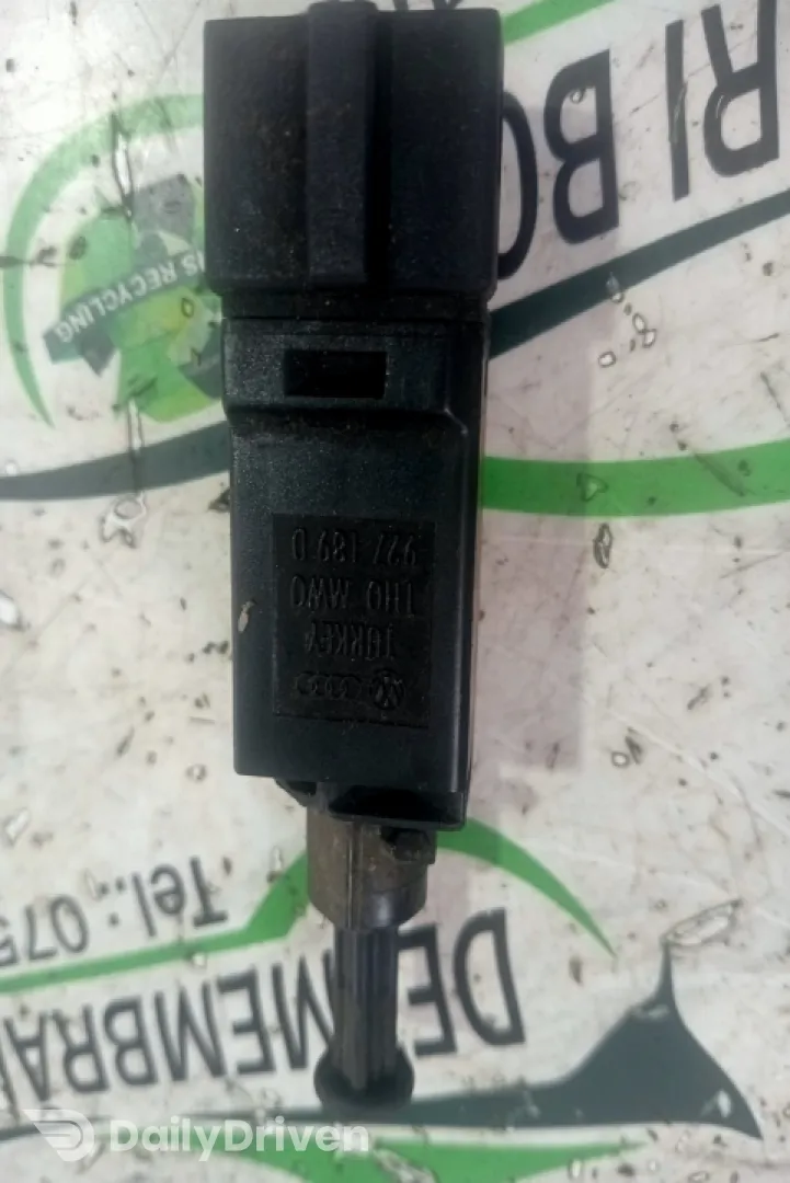 Comutator lumini frana Volkswagen VW Bora  [1998 - 2005] Sedan 1.9 TDI MT (115 hp)