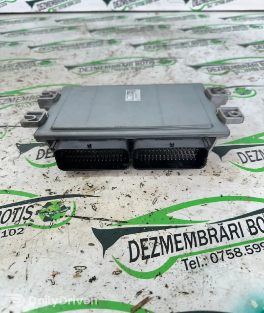 Calculator motor ECU 8200483732 Dacia Logan  [2004 - 2008] Sedan 1.4 MT (75 hp)