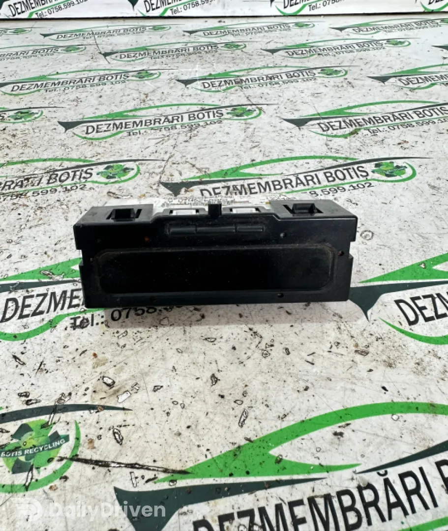 Display bord Renault Scenic 2 [2003 - 2006] Grand minivan 5-usi 1.9 dCi MT (120 hp)