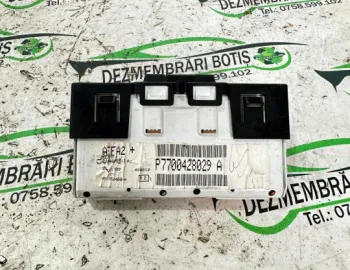 Display bord Renault Scenic 2 [2003 - 2006] Grand minivan 5-usi 1.9 dCi MT (120 hp)