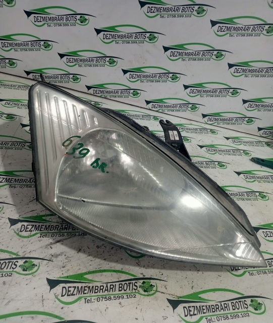 Far dreapta Ford Focus  [1998 - 2004] Hatchback 5-usi 1.4 MT (75 hp)