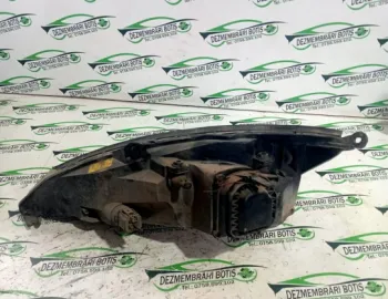 Far dreapta Ford Focus  [1998 - 2004] Hatchback 5-usi 1.4 MT (75 hp)