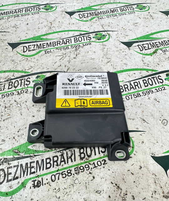 Calculator airbag 8200 70 23 22 Dacia Logan  [2004 - 2008] Sedan 1.4 MT (75 hp)