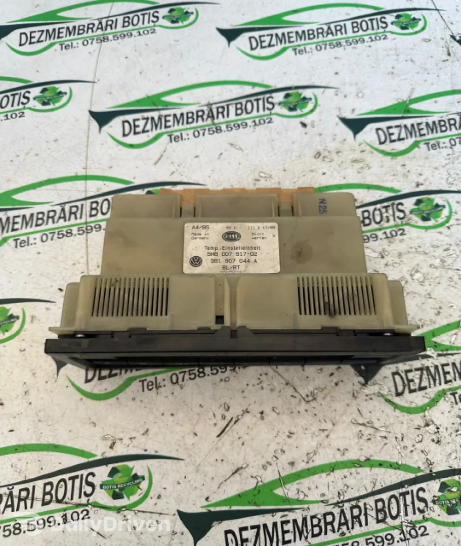 Comanda clima 5HB 007 647-02 Volkswagen VW Passat B5 [1996 - 2000] wagon 1.6 MT (101 hp)