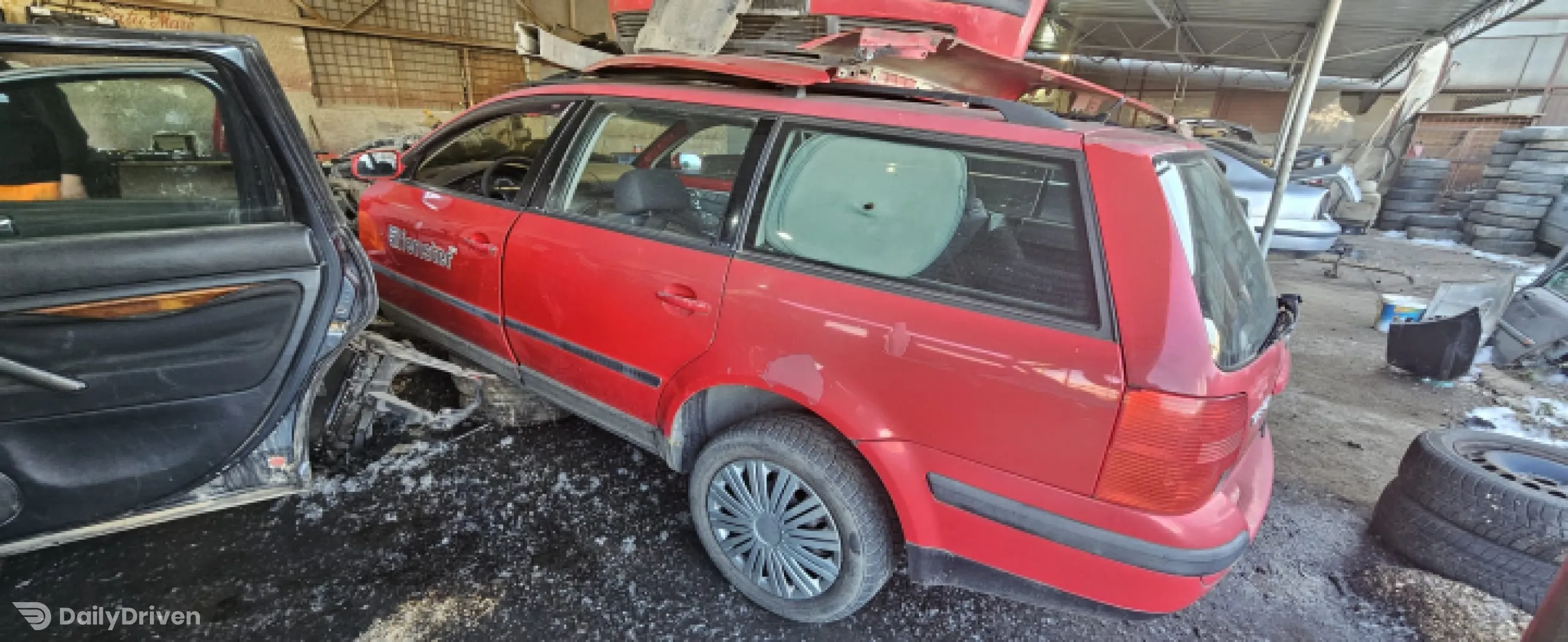 Ceasuri bord Volkswagen VW Passat B5 [1996 - 2000] wagon 1.6 MT (101 hp)