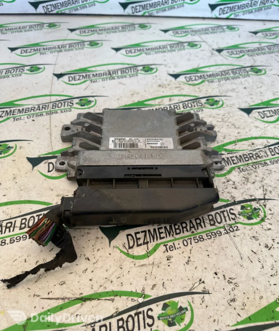 Calculator motor ECU 8200483732 Dacia Logan  [2004 - 2008] Sedan 1.4 MT (75 hp)
