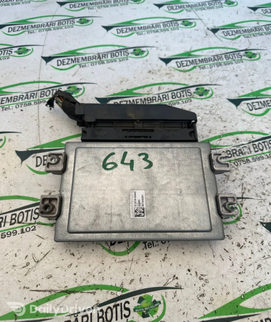 Calculator motor ECU 8200483732 Dacia Logan  [2004 - 2008] Sedan 1.4 MT (75 hp)