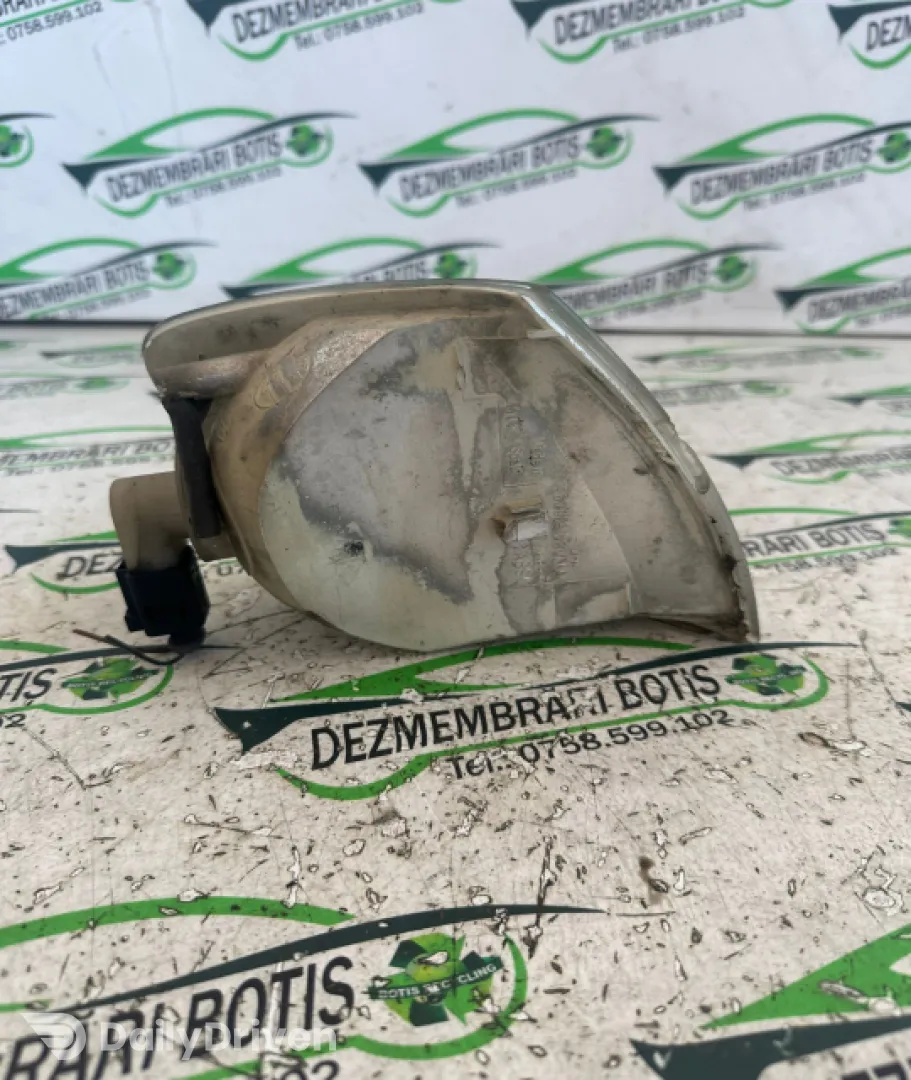 Lampa semnalizare fata stanga Volkswagen VW Polo 3 6N [facelift] [2000 - 2002] Hatchback 3-usi 1.4 TDi MT (75 hp)