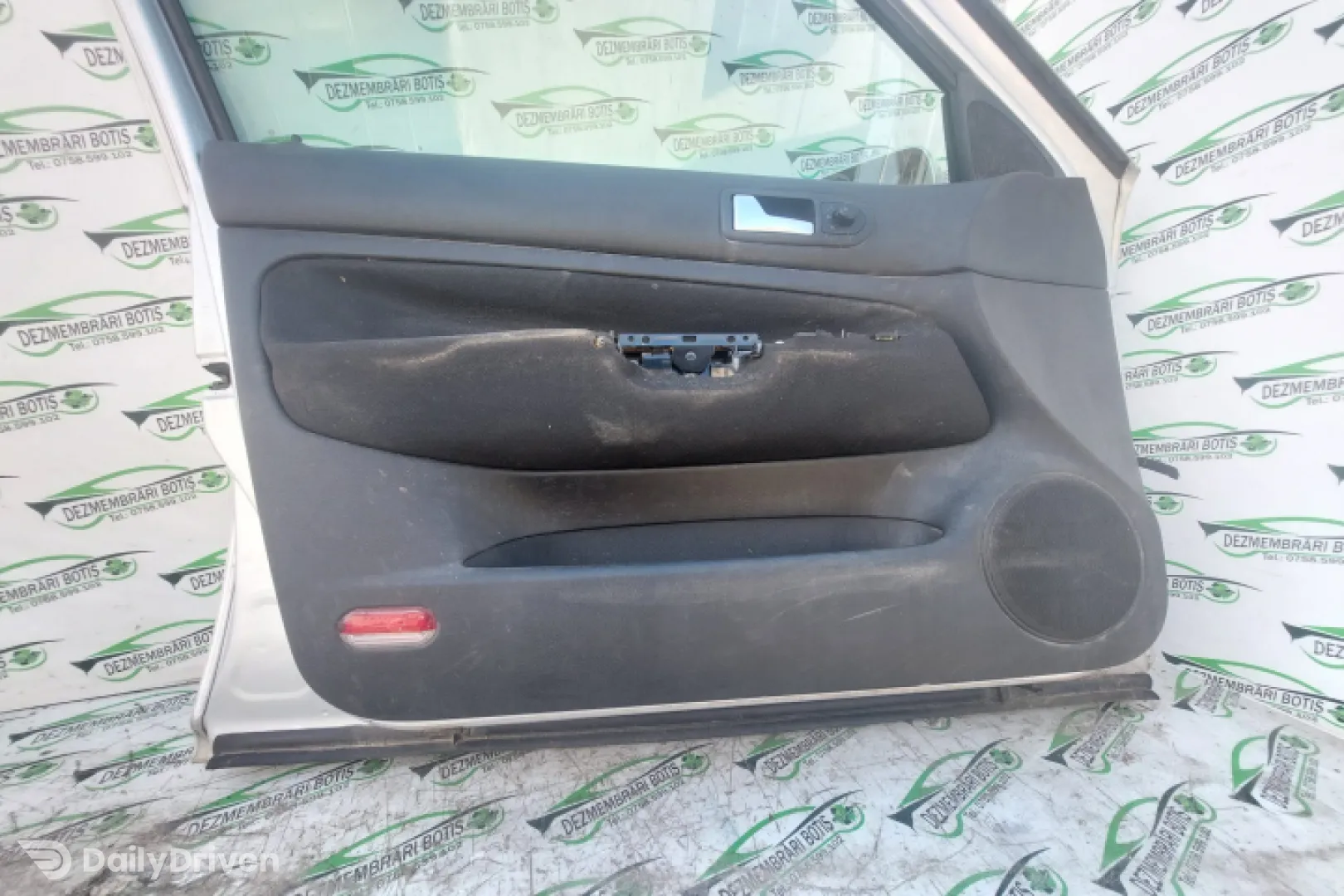Usa / Portiera fata stanga Volkswagen VW Golf 4 [1997 - 2006] Hatchback 5-usi 1.4 MT (75 hp)
