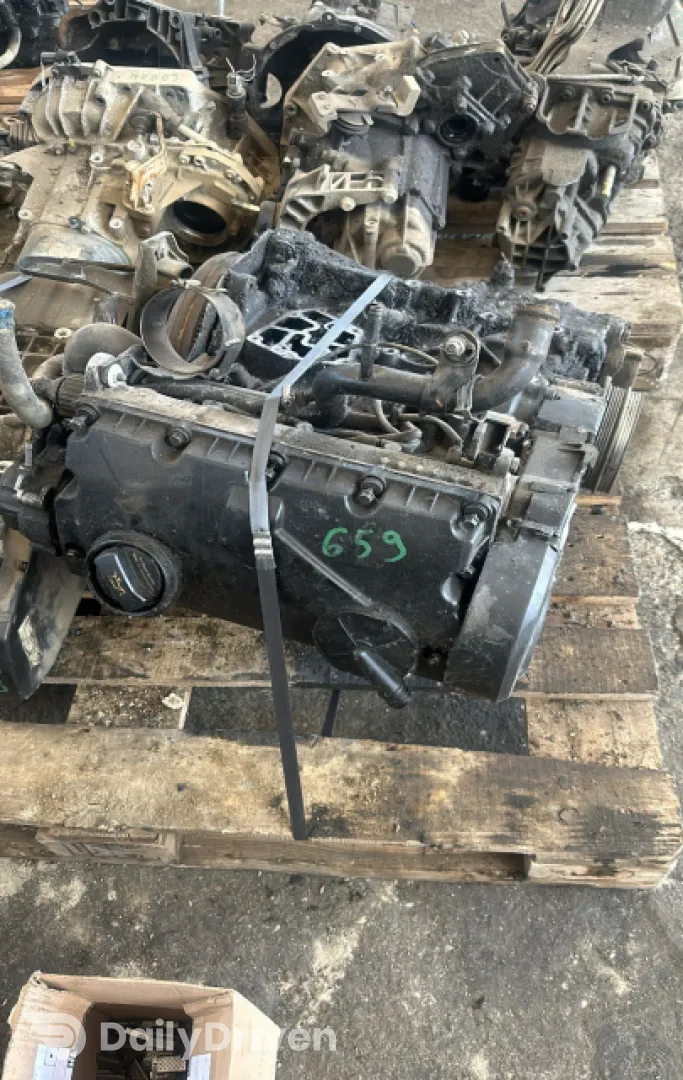 Motor fara anexe Volkswagen VW Passat B5.5 [facelift] [2000 - 2005] Sedan 1.9 TDI 5MT (131 hp)