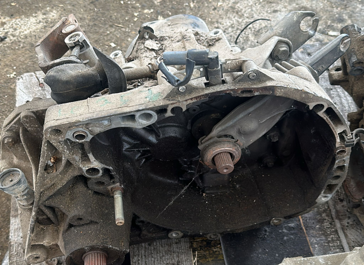 Cutie de viteze manuala Ford Ka  [1996 - 2008] Hatchback 3-usi 1.3 MT (60 hp)