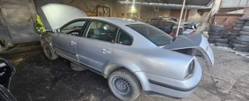 Motor fara anexe Volkswagen VW Passat B5.5 [facelift] [2000 - 2005] Sedan 1.6 MT (102 hp)