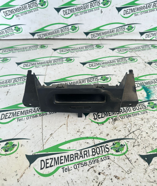 Display bord Renault Laguna  [facelift] [1998 - 2001] Grandtour wagon 1.6 MT (110 hp)