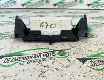 Display bord Renault Laguna  [facelift] [1998 - 2001] Grandtour wagon 1.6 MT (110 hp)