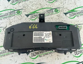 Ceasuri bord Renault Megane 2 [2002 - 2006] Hatchback 5-usi 1.5 dCi MT (82 hp)