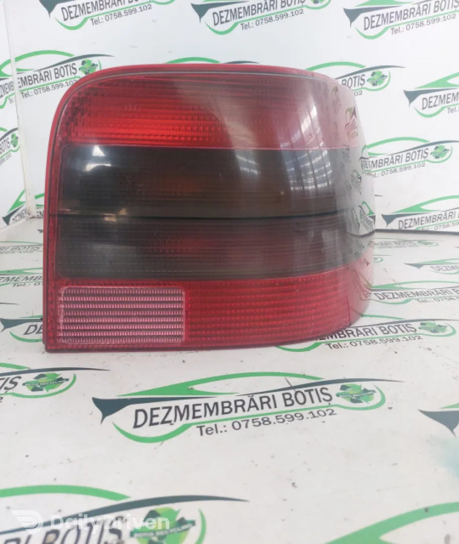 Lampa / Tripla stop dreapta pe aripa Volkswagen VW Golf 4 [1997 - 2006] Hatchback 5-usi 1.4 MT (75 hp)