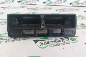 Grila ventilatie bord centru Volkswagen VW Golf 4 [1997 - 2006] Hatchback 5-usi 1.4 MT (75 hp)