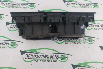 Grila ventilatie bord centru Volkswagen VW Golf 4 [1997 - 2006] Hatchback 5-usi 1.4 MT (75 hp)