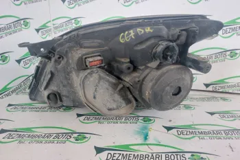 Far dreapta Opel Vectra C [2002 - 2005] Sedan 4-usi 2.0 DTI MT (101 hp)