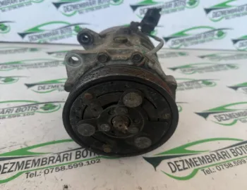 Compresor AC 1J0 820 803 K Volkswagen VW Golf 4 [1997 - 2006] wagon 1.9 TDI MT (101 hp)