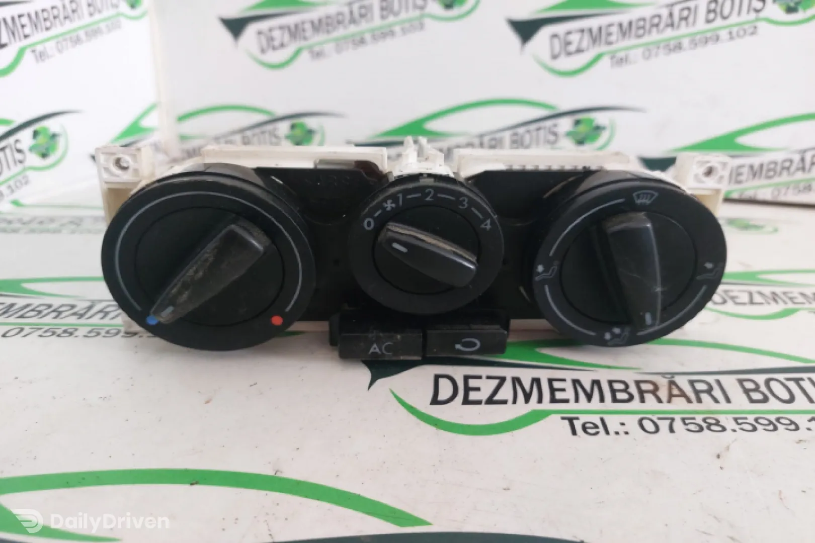 Comanda AC Volkswagen VW Golf 4 [1997 - 2006] Hatchback 5-usi 1.4 MT (75 hp)
