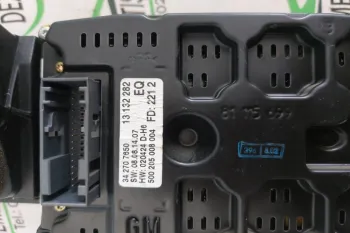 Display bord 13132282 Opel Vectra C [2002 - 2005] Sedan 4-usi 2.0 DTI MT (101 hp)