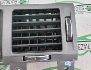 Grila ventilatie bord centru 09177133 Opel Vectra C [2002 - 2005] Sedan 4-usi 2.0 DTI MT (101 hp)