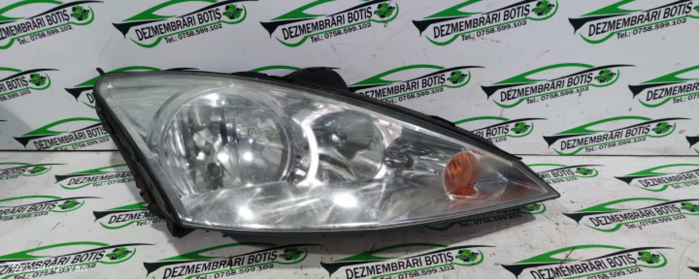 Far dreapta Ford Focus  [1998 - 2004] Sedan 4-usi 1.8 MT TDDi (90 hp)