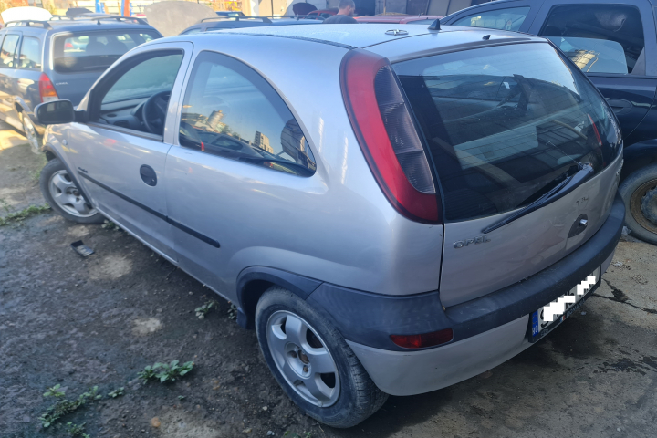Opel Corsa C [2000 - 2003] Hatchback 3-usi 1.2 Easytronic (75 hp)